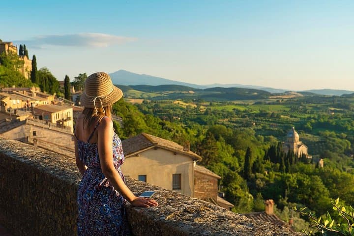 Tuscany Wines & Lunch: Montepulciano & Montalcino Experience