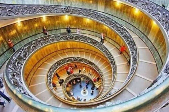 Helical scale of Vatican museums