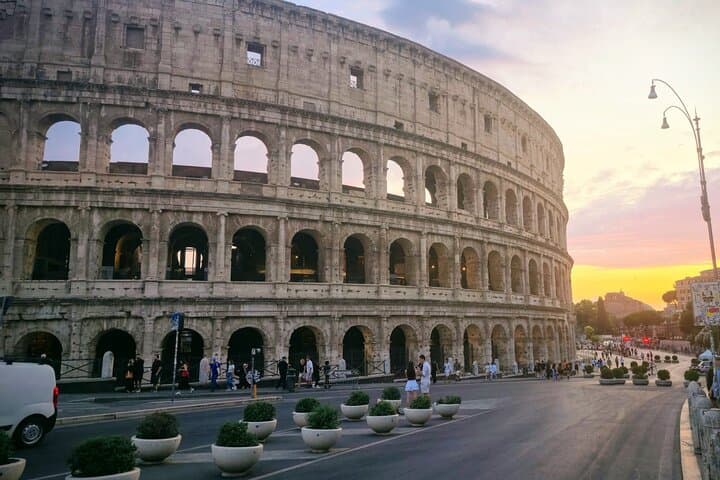Luxury Private Transfer from Rome Airport to City Center
