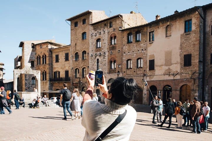 Capture the charm of Tuscany villages with this day tour