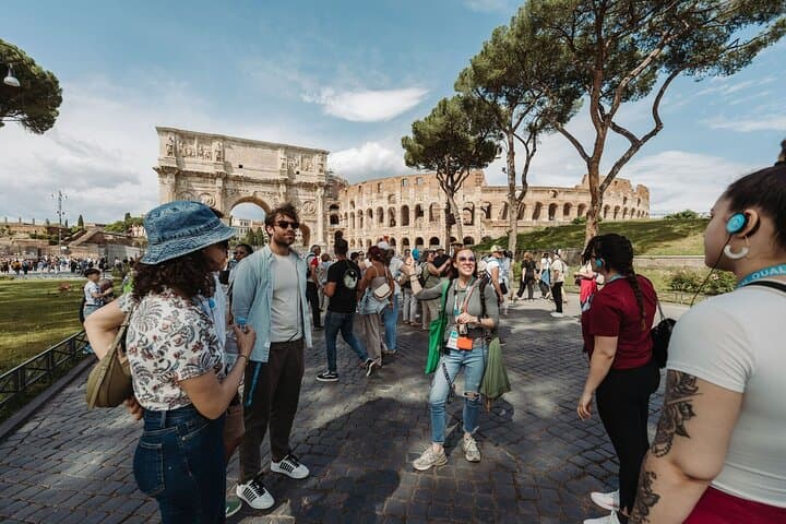 Rome: Express Colosseum Tour with Roman Forum Access
