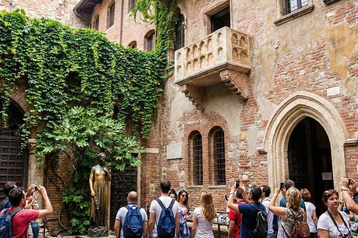 Verona of Romeo & Juliet: A Self-Guided Walk in the City of Love