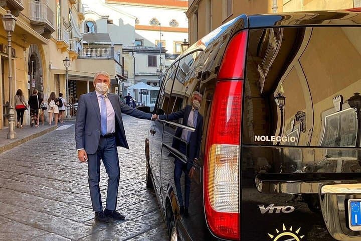 Private Luxury Transfer from Naples to Positano or Vice Versa