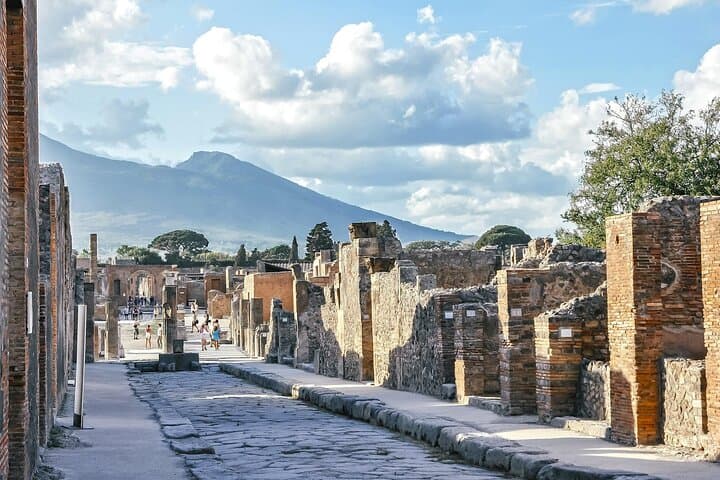Sorrento and Pompeii Full Day Small Group from Salerno