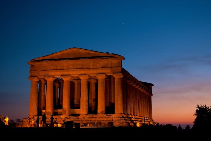 Transfer / Tour in Agrigento @Walk Around Sicily 2026