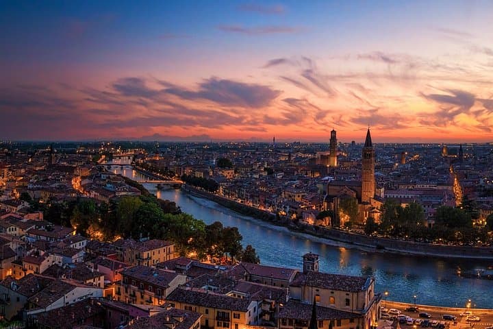 TOP Verona : Private Guided Tour with your mobile
