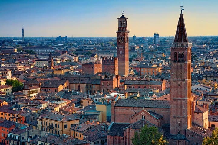 TOP Verona : Private Guided Tour with your mobile
