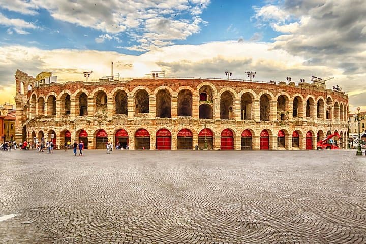 TOP Verona : Private Guided Tour with your mobile