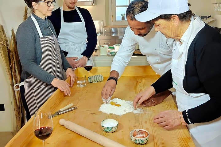 Authentic Tuscan Cooking Class with Professional Cook