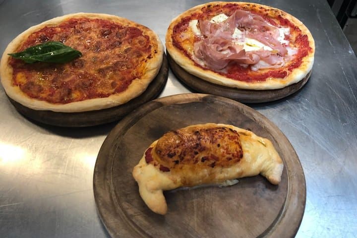 Pizza & Gelato Making Class in Oltrarno with Eating Europe