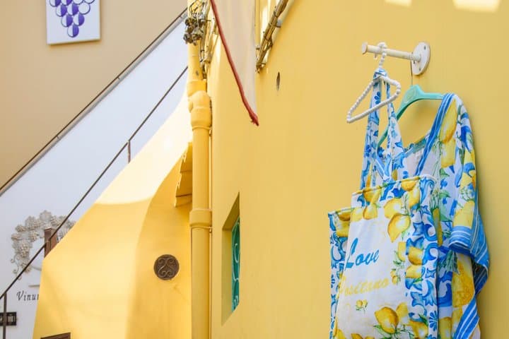 Small Group Tour to Positano Amalfi and Sorrento from Naples