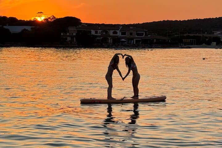 Golfo Aranci: 3-hour tour with dolphins and aperitif on a sailboat