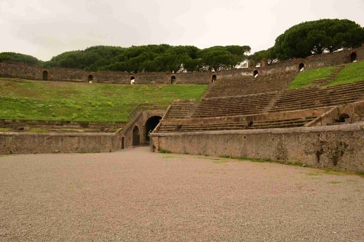 Pompeii Private Skip the Line Tour with a Local Guide