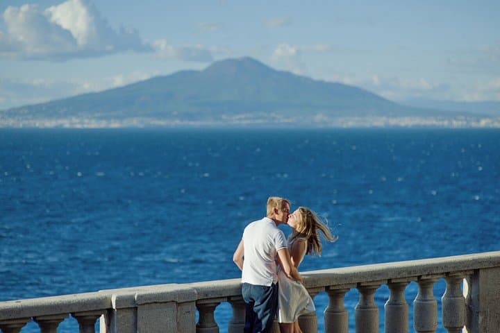 Naples Private Photoshoot in Historic Center and Waterfront
