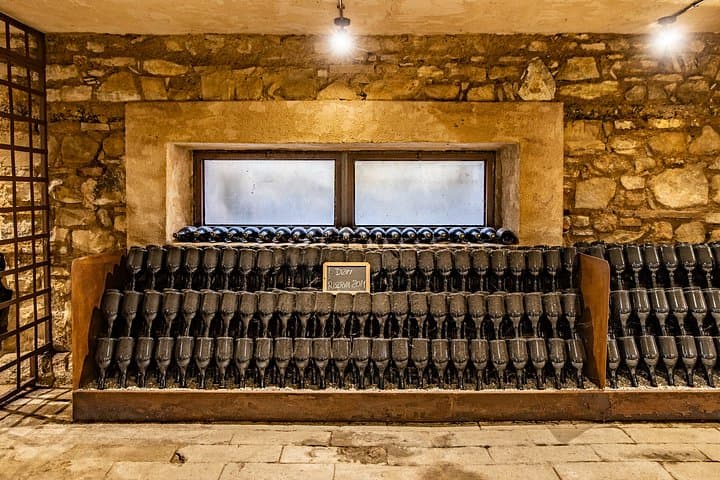 Brescia: Franciacorta Wine Tasting in a Historical Winery