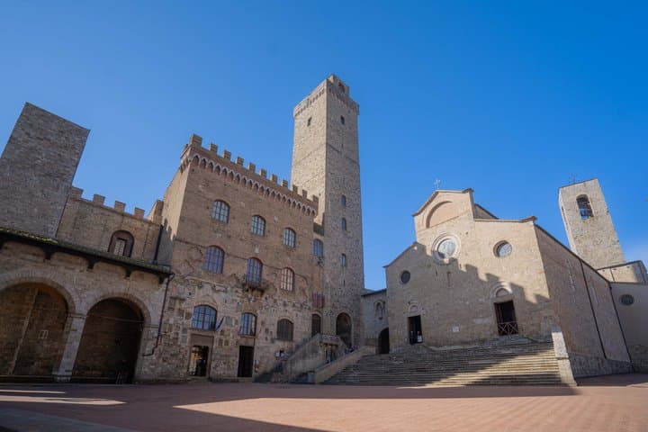 Tuscany 5-Days 5 Cities Flexible Sightseeing bus tour