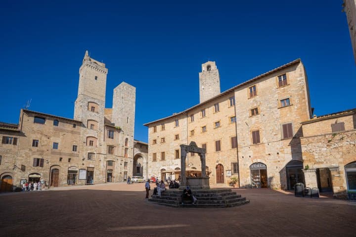 Tuscany 5-Days 5 Cities Flexible Sightseeing bus tour