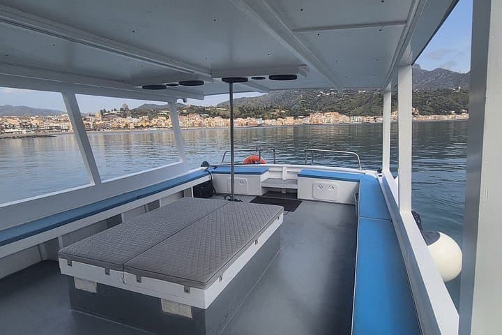 Private boat tour Taormina Isola bella, with aperitif