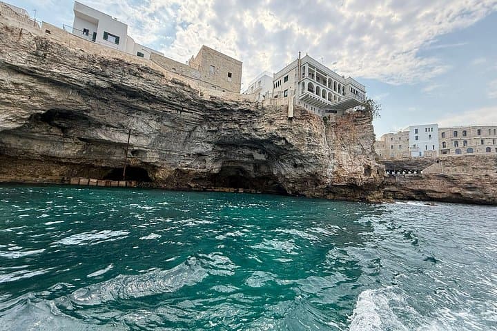 Polignano a Mare : Caves, Prosecco and Swimming Boat Tour