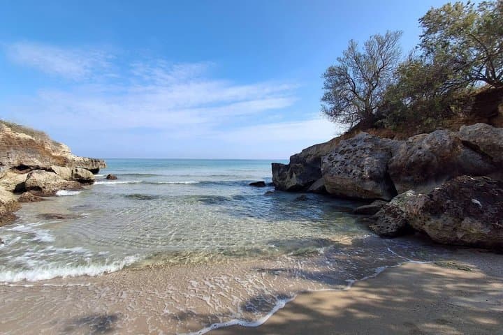 From Monopoli to Polignano: caves, prosecco, focaccia and swimming