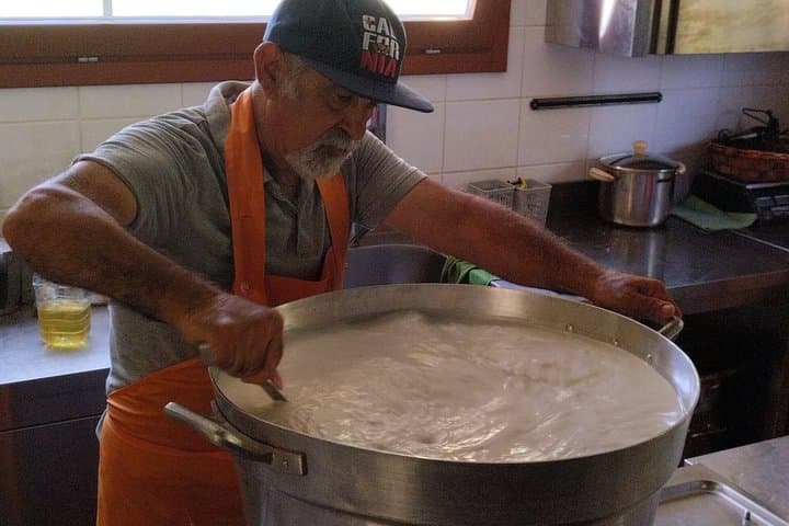 Private Cheese Making and Tasting Tour from Cagliari - with Lunch
