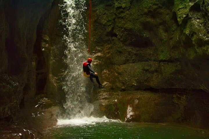 Canyoning Wild Jump