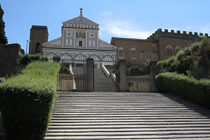 Tour in golf cart Piazzale Michelangelo and hills of florence