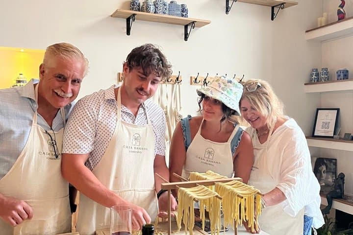 Spritz and Spaghetti Cooking Class