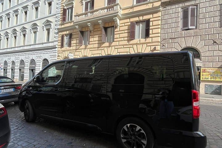 Transfer from Fiumicino/Ciampino Airport to Rome City Center