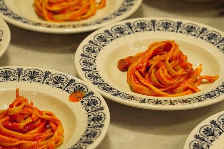 Cook like Italians: Roman Pastas with Dessert | Shared