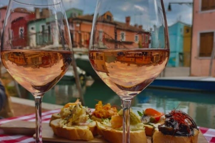 Murano & Burano Cruise with Venetian Specialties & Wine