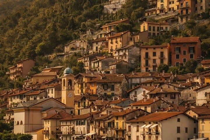 Lake Como Private Cruise – Classic Wooden Molinari Boat, 1-4H