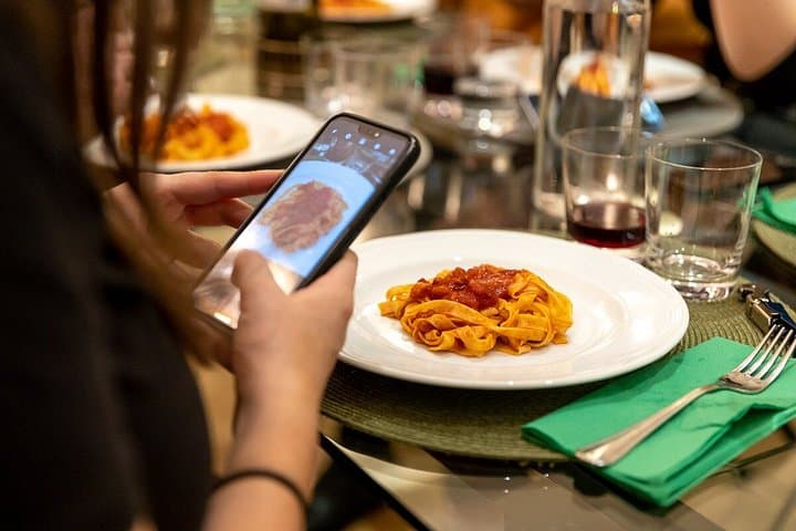 Private Pasta & Tiramisu Class at a Cesarina's home with tasting in Pisa