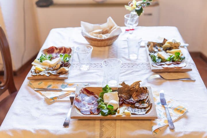 Dining & Cooking Demo at Local's Home in La Spezia by Cesarine