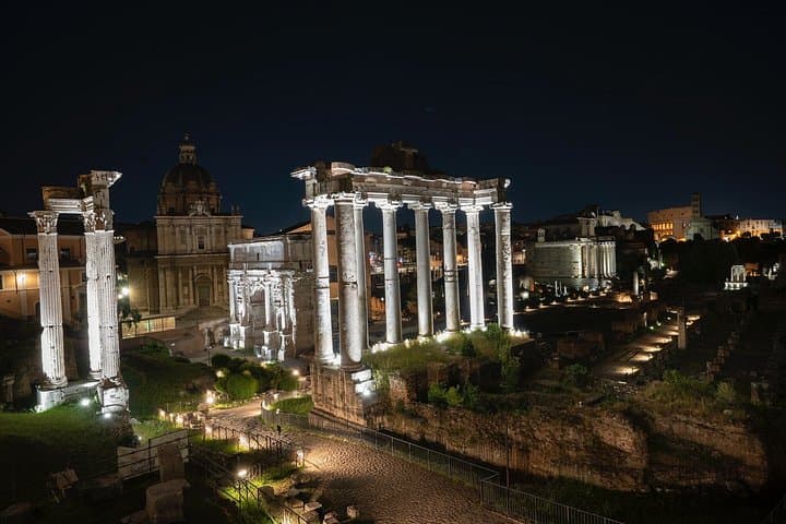 Customizable Rome tour Golfcart and hotel pickup and ice cream