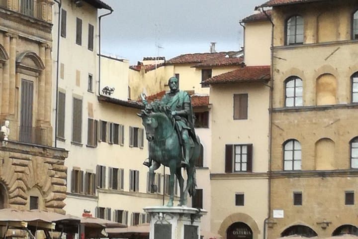Elegance in Florence A Fashion Lovers Escape