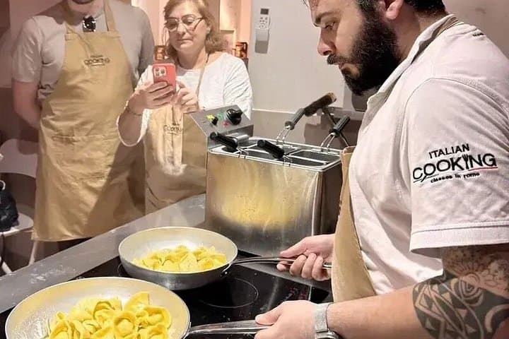 Rome Cooking Tour: Market Tour and Cooking Class