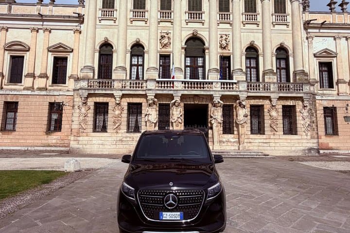 Private Transfer from Venice Airport to Chioggia Port