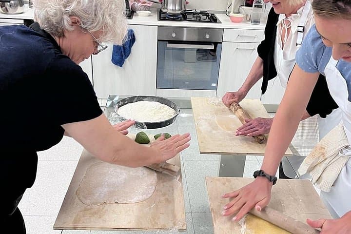 Express Venice Cooking Class: Fresh Pasta, Tiramisù & Wine