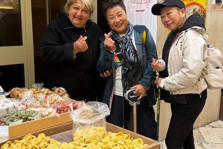 Bari: Street Food Walking Tour with a Local Guide