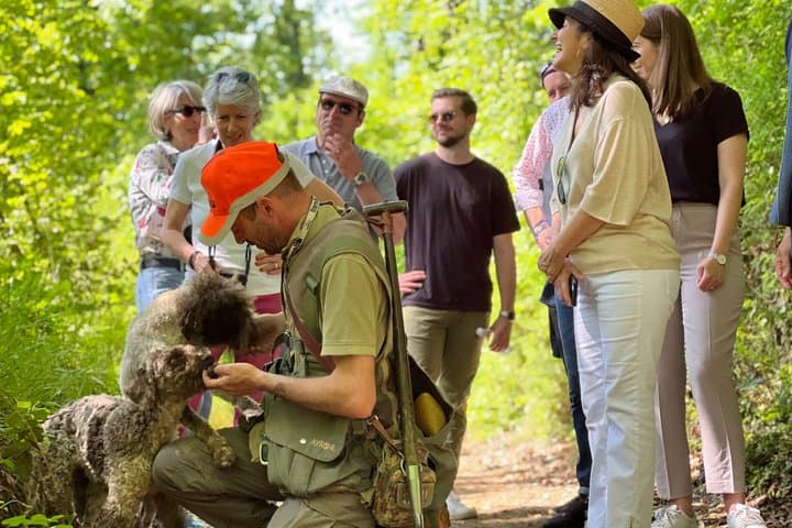 Semi-Private Truffle Hunting & lunch @ Winery, San Gimignano