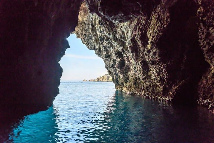 Classic Tour from Isola Bella Taormina