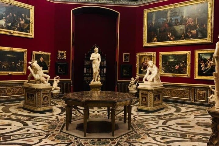 Uffizi Gallery Free Entry Day with Expert Guide
