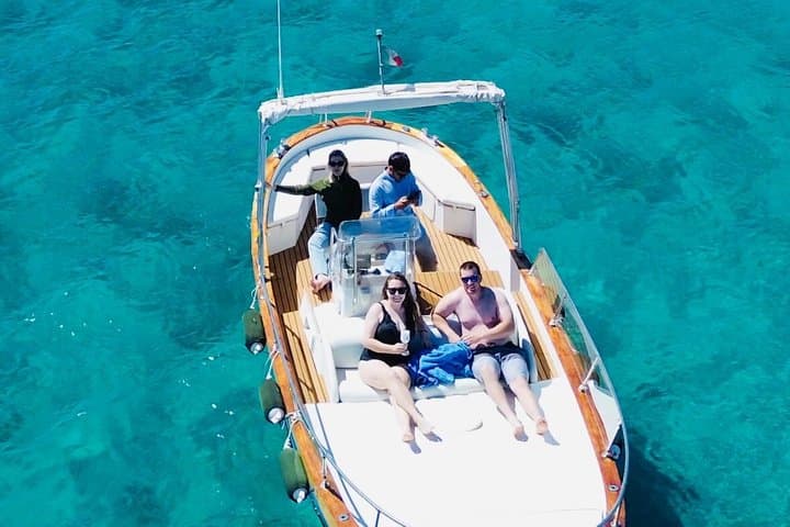Cagliari boat tour: hidden beaches - aperitif - snorkelling