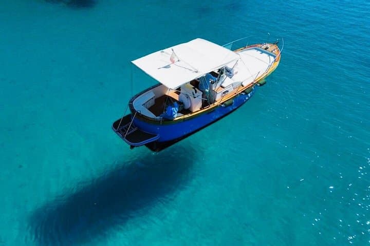 Cagliari boat tour: hidden beaches - aperitif - snorkelling