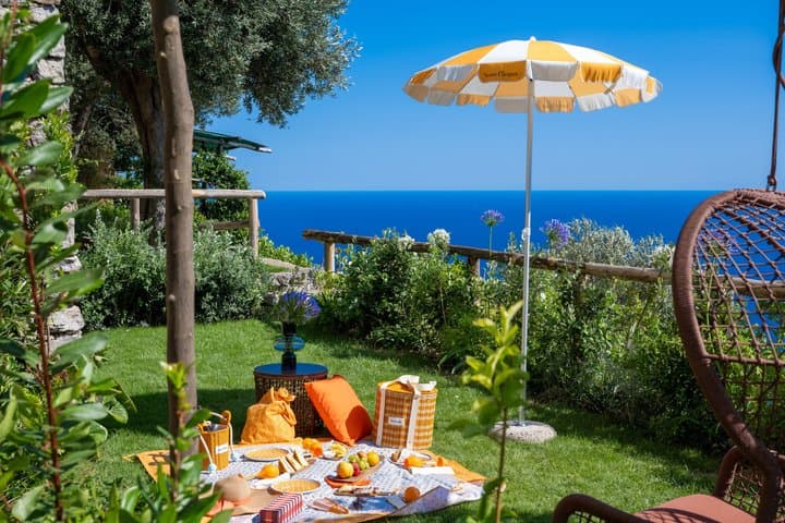 Picnic Experience in Positano Montepertuso Amalfi Coast