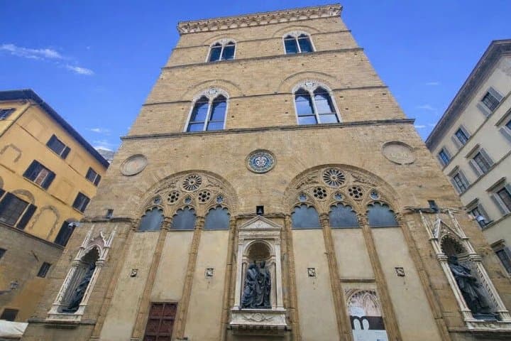 Late Afternoon Medici Tour: Renaissance Art, Power & Stories