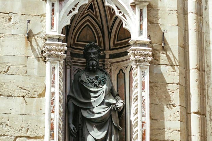 Late Afternoon Medici Tour: Renaissance Art, Power & Stories
