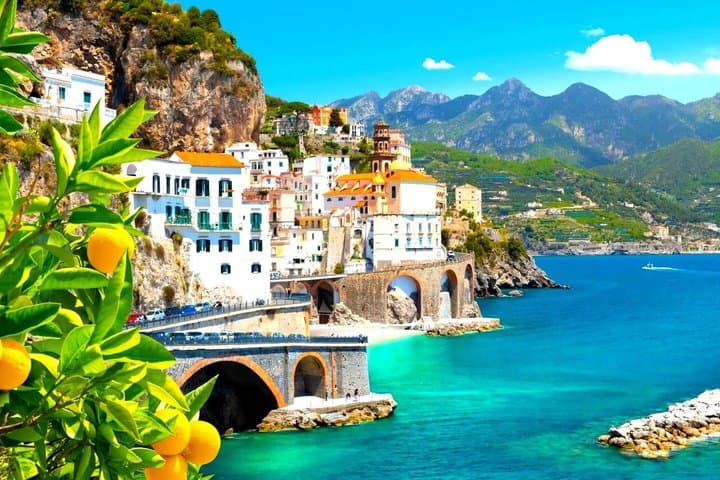 From Rome: Guided Tour of Pompeii and Sorrento Day Trip