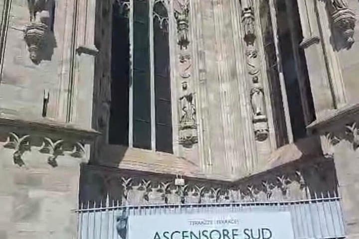 Milan Duomo Entry Ticket with Lift to Rooftop Terraces Audio App
